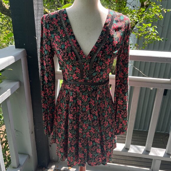 Forever 21 Floral Long Sleeve Dress - Size M - Picture 1 of 6
